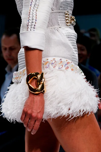 Look 35